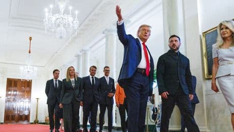 Merz und der „heikle diplomatische Tanz“ - So blickt die Welt auf den Trump-Gipfel