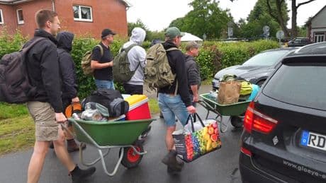 Nur noch wenige Tage - Die ersten Wacken-Fans reisen schon an