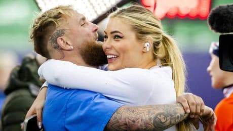 Jutta Leerdam en Jake Paul varen mee met Sail-In Parade