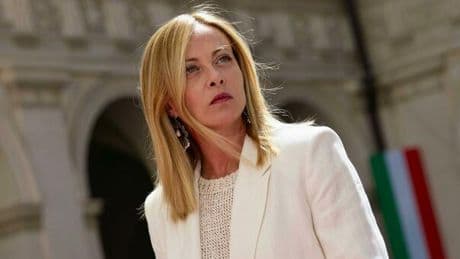 Sondaggi politici, sale il consenso al governo Meloni. E cresce il M5S di Conte