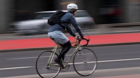 Verkehr: 17-Jähriger flieht auf Fahrrad mit 60 km/h vor der Polizei