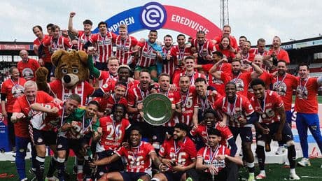 PSV, Hollanda Eredivisie'de üst üste 2. kez şampiyon oldu