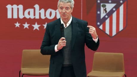 Gil Marín admite que el penalti anulado ante el Madrid condicionó al Atlético toda temporada