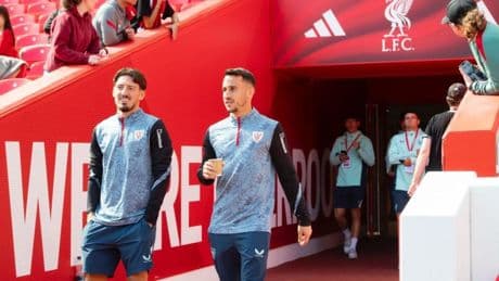 Liverpool y Athletic arrancan con sus onces menos habituales