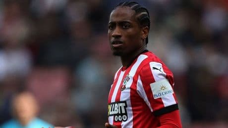 Beşiktaş duyurdu! Kyle Walker-Peters'ın İstanbul'a gelişi ertelendi