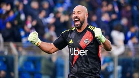 Pepe Reina anuncia su retirada