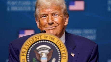 Donald Trump afirma que hay "avances" en las conversaciones con la UE sobre los aranceles del 30% a sus importaciones