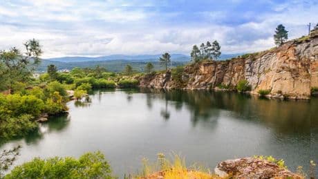Hallan sin vida al joven de 14 años que se lanzó a la laguna de Pedras Miúdas, en Catoira (Pontevedra)
