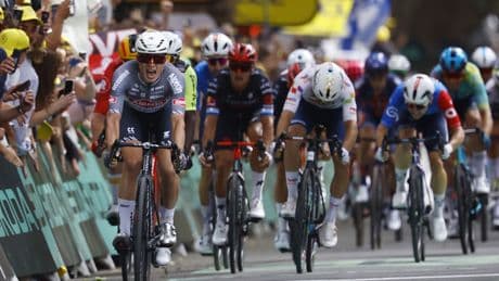 Inicio caótico del Tour de Francia que deja tocados a tres favoritos