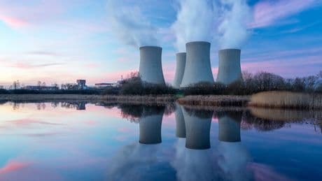 Alemania abandona su oposición a la energía nuclear en un acercamiento a Francia