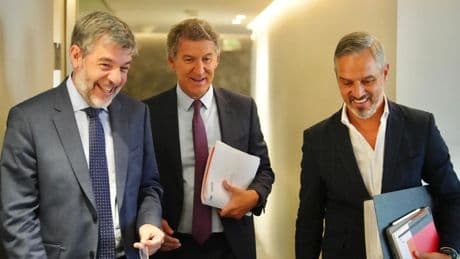 Feijóo ajustará el organigrama del PP para dar la batalla económica al Gobierno