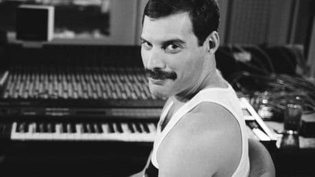 Freddie Mercury tuvo una hija secreta, según una biografía que se publicará en septiembre
