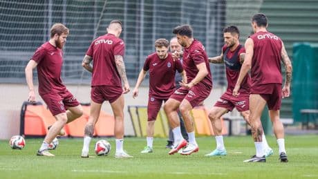 Trabzonspor sezon hazırlıklarına çift antrenmanla devam etti