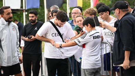 Orkun Kökçü kampa katıldı