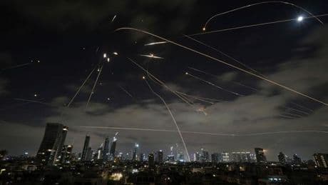 Lage im Überblick: Schläge gegen Irans Machtapparat - Raketen auf Israel