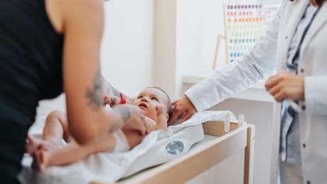 États-Unis : un bébé soigné par une thérapie génique sur-mesure