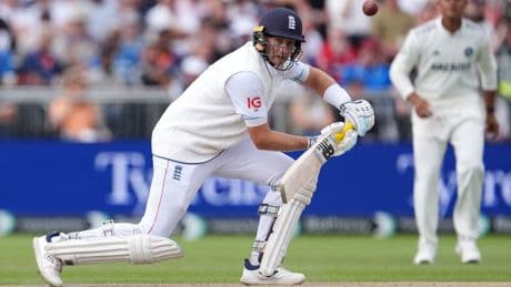 Joe Root climbs all-time Test ranks on perfect morning for England