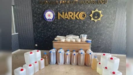 Esenyurt'ta operasyon: 207 kg metamfetamin uyuşturucu maddesi ele geçirildi, 2 şüpheli yakalandı