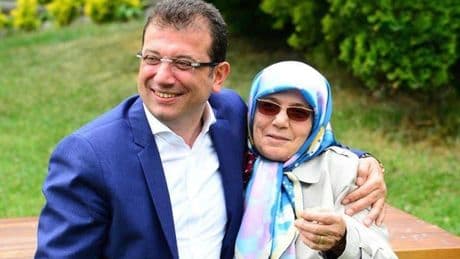 Ekrem İmamoğlu'ndan videolu Anneler Günü paylaşımı: 'Özledim Anne'