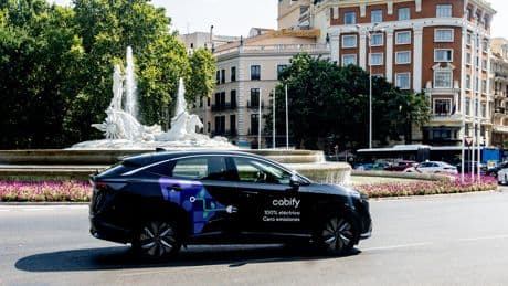 España registra más de 2.000 nuevas licencias de VTC y 700 de taxi en lo que va de año