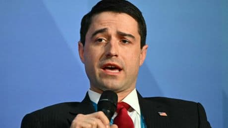 Washington secoue le sommet sur l'énergie en fustigeant les politiques «dangereuses» contre les fossiles