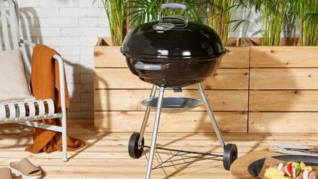 Weber-Grill bei Amazon: Kompaktes Modell jetzt für unter 60 Euro