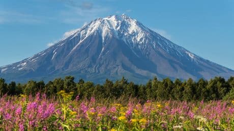 Kamchatka, la tierra rusa de los 160 volcanes y naturaleza salvaje en la que ha ocurrido el terremoto