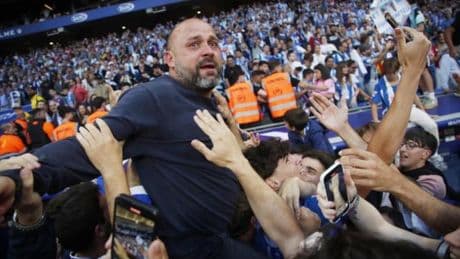 La fiesta del Espanyol, desde dentro: ¡invasion de campo sin control!