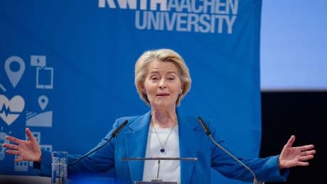 Auszeichnungen: "Starke Stimme Europas" - von der Leyen erhält Karlspreis