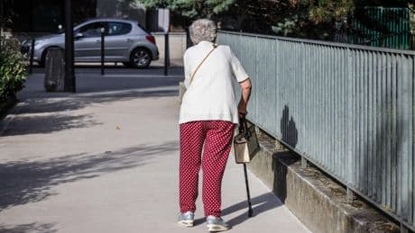 Fin de vie : « La loi abandonne les personnes en détresse », témoigne un médecin