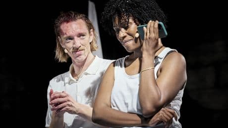 Au Festival d’Avignon, les poisons et les grâces de l’héritage