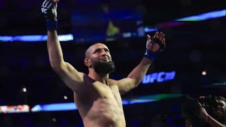 Khamzat Chimaev, UFC'de yenilgisiz şampiyon