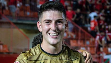 El carácter de capitán, uno con brazalete y otro sin él, clave en la victoria del Sanse