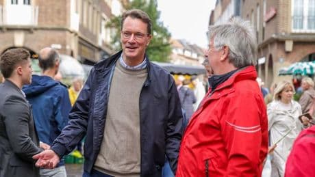 Ab an die Urne: Wüst ruft zur Stimmabgabe bei Kommunalwahl auf