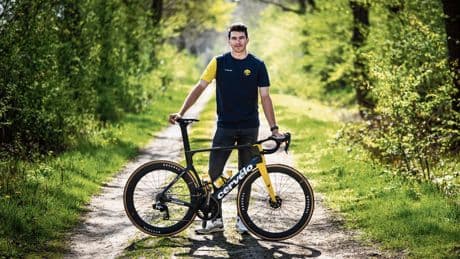 Domweg gelukkig in Donderen: Edoardo Affini, wielrenner uit Italië, woont niet in Monaco maar in Drenthe