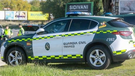 La Guardia Civil advierte: “No debemos dejar objetos de valor a la vista en el coche en vacaciones, ni tampoco en el interior del habitáculo o en el maletero”