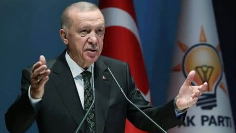AKP'deki kapalı kapılar ardındaki tartışmalar krize dönüşüyor