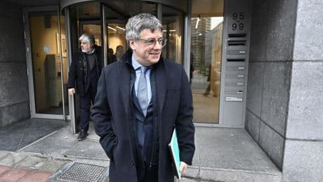 El TC eleva al pleno el recurso de Puigdemont, pero no resolverá hasta septiembre si le levanta la orden de detención