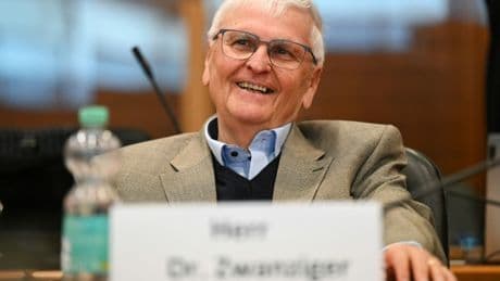 Entscheidung über Einstellung von Prozess um WM-Sommermärchen wohl am 30. April