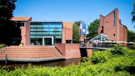 Kunst in Ostfriesland: "Dem Himmel so nah" - Wolken-Ausstellung in Emder Kunsthalle