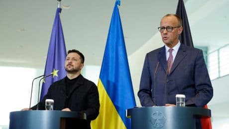 Bundesregierung sagt Ukraine Militärhilfe von fünf Milliarden Euro zu