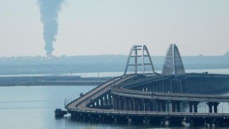 L’Ukraine revendique une nouvelle attaque contre le pont de Crimée, symbole de l’annexion de la péninsule par la Russie