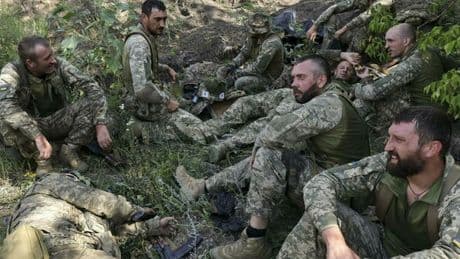 Ucraina, la disillusione al fronte: «Qui si continua a morire»