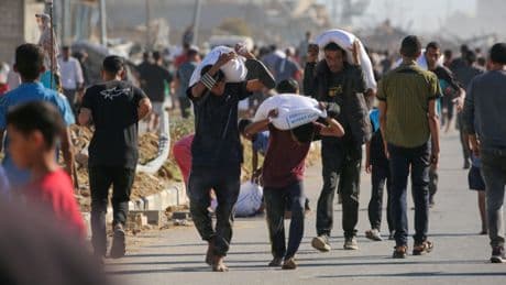 Hamas-Behörde: 26 Tote nahe Hilfszentren im Gazastreifen - GHF-Stiftung dementiert Berichte