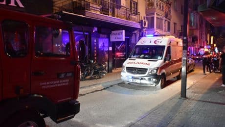 İzmir'de doğalgaz sızıntısı sonucu patlama! 4 yaralı