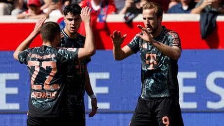 Bayern Münih '4' nala şampiyonluğa koşuyor