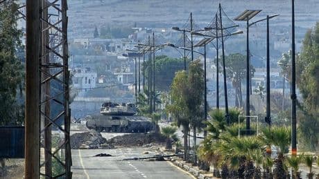 Soykırımcı İsrail, Suriye'de sivillere ateş açtı