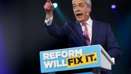 Farage gana un escaño y se lo &#039;roba&#039; a los laboristas en las elecciones parciales: &quot;Podemos darle la vuelta a Reino Unido&quot;