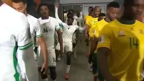 Slapstick im Spielertunnel - Sie glauben NIE, was jetzt passiert!