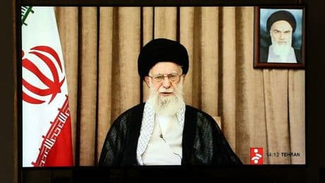 Khamenei, la voce rauca dal bunker: «Duro schiaffo all'America». Ma è sempre più debole